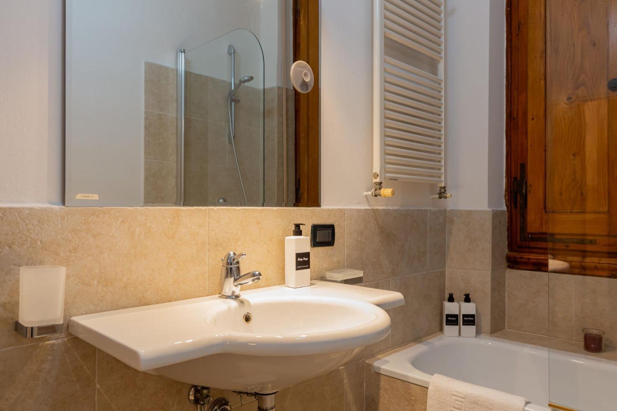 Apartamento 2 Da Letto A Campo Di Marte Florencia